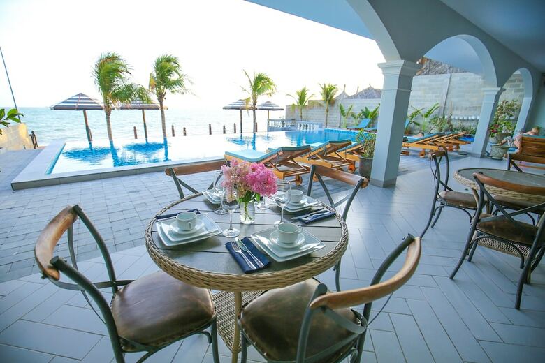 Hotel Serenity By The Sea