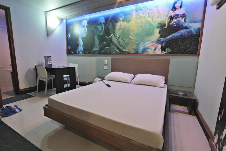 Hotel Dreamworld Las Pinas