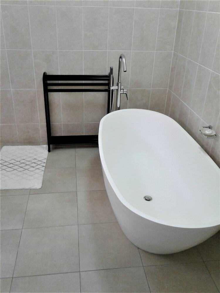 Hotel Rostalyn Guesthouse