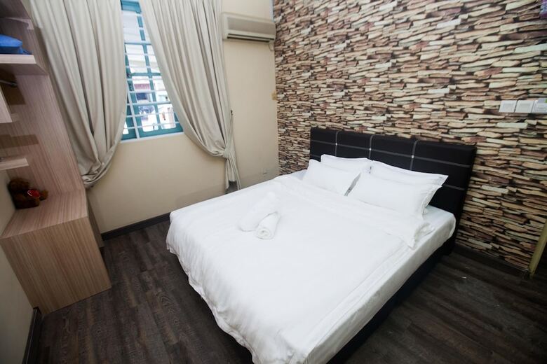 Hotel Natol Homestay - L.a