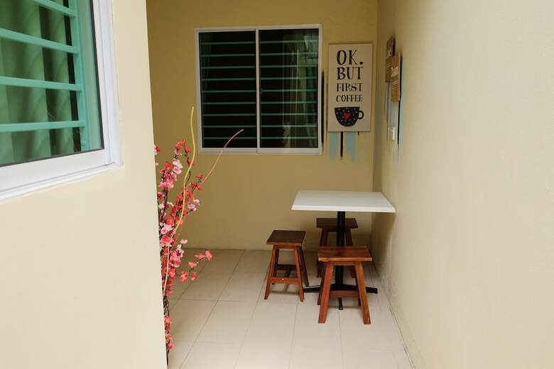 Hotel Natol Homestay - L.a