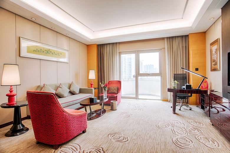 Vaya International Hotel