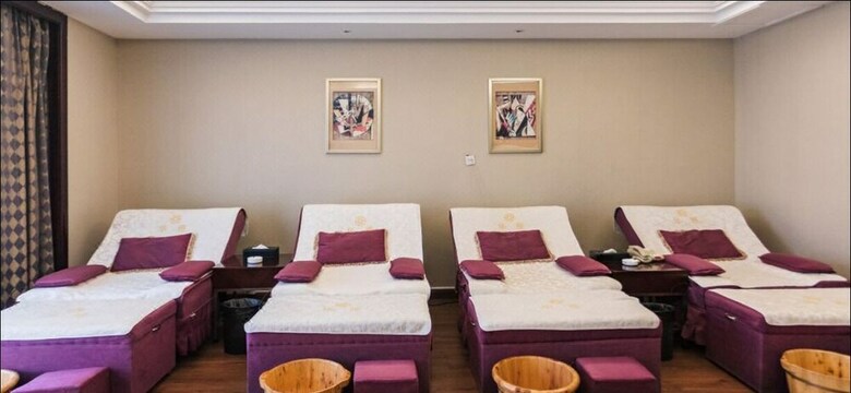 Vaya International Hotel
