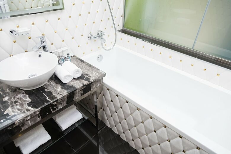 Bliss Hotel & Spa