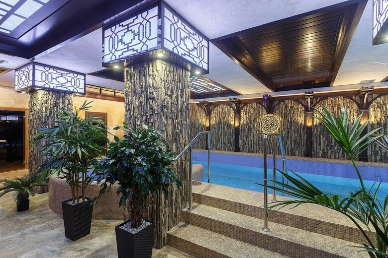 Bliss Hotel & Spa