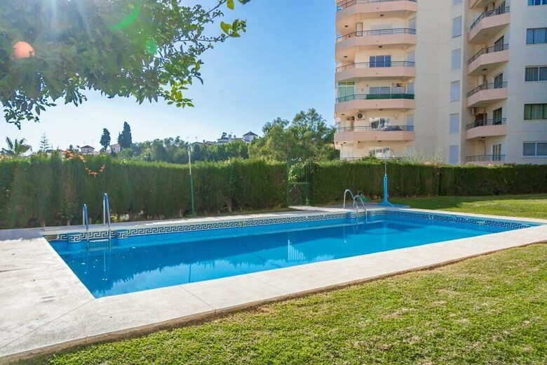 Apartamentos Tahiti Nerja Bluewater