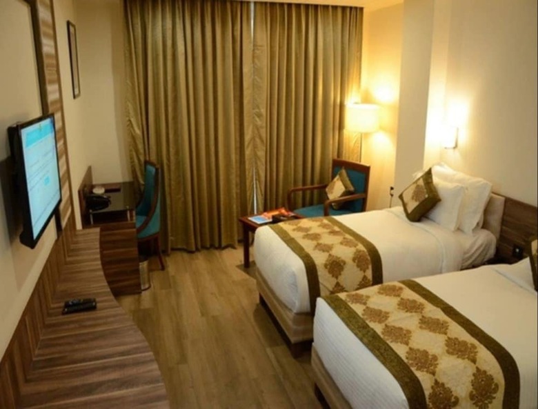 Hotel Clarks Inn Jaipur