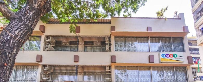 Hotel Nest Inn, Malad