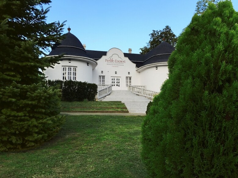 Apartamentos Perlik K�ria �s Vend�gh�zak
