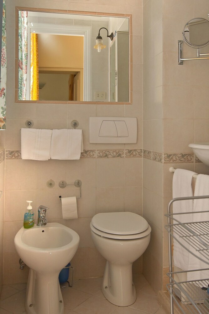 Hotel Affitta Camere Via Veneto
