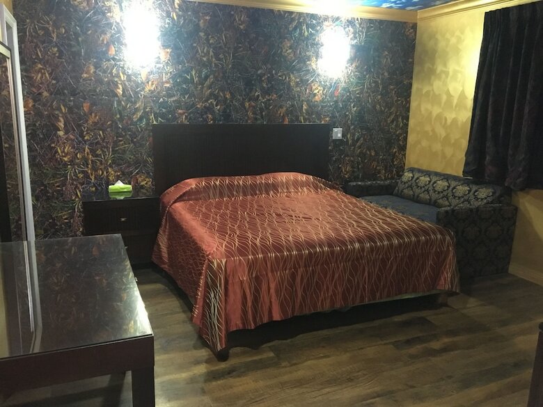 Orange Villa Park Motel