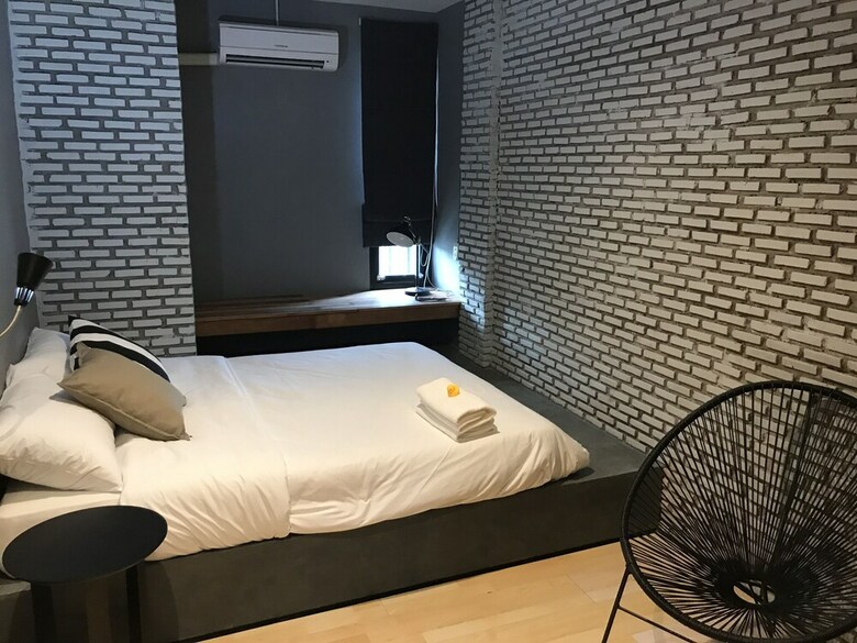 Hostal La Malila Hostel