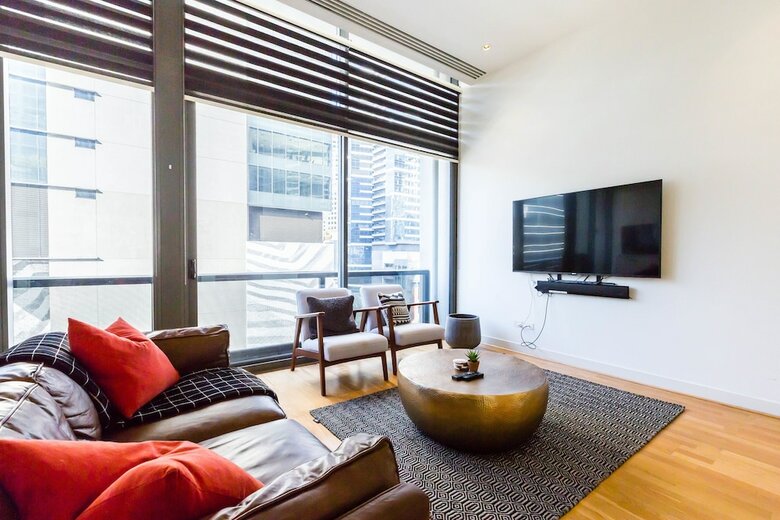 Evan, 1bdr Southbank Apartment