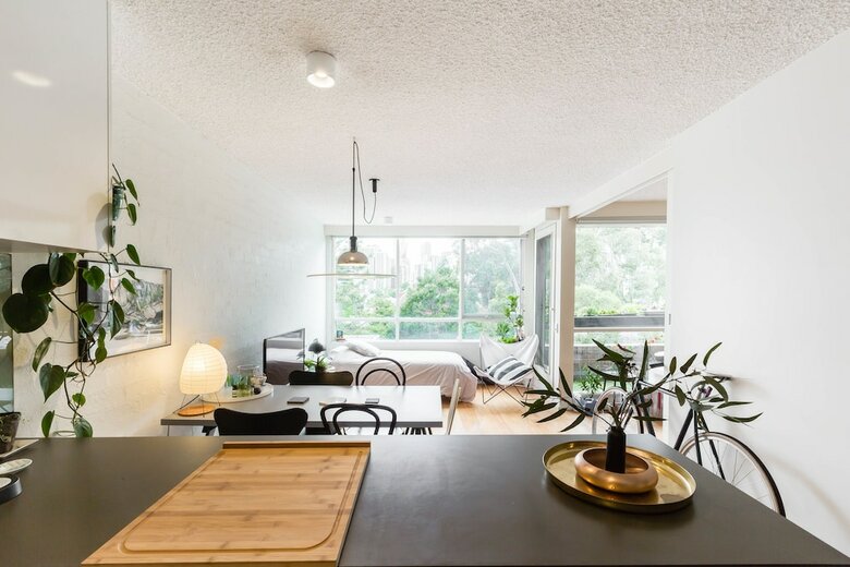 Isaac, 1bdr South Melbourne Apartment