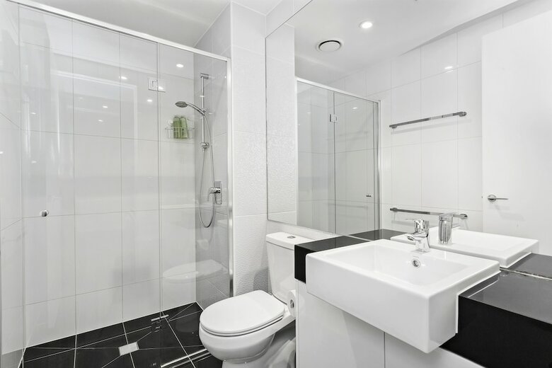 Sonya, 2bdr Southbank Apartment