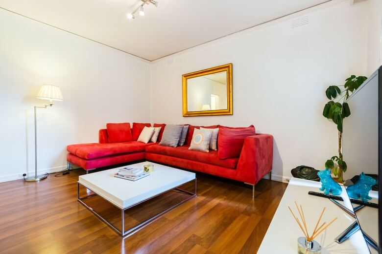 Selena, 2bdr South Yarra Apartment