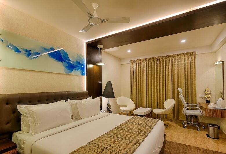 Hotel Chenthur Park