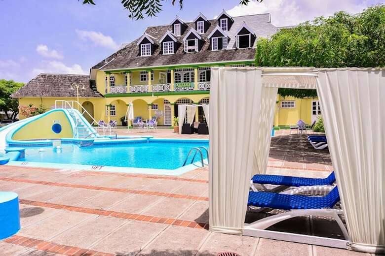 Apartamentos Mermaid Suites At Sandcastles