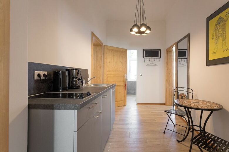 Vintagehome: Apartments By Naschmarkt