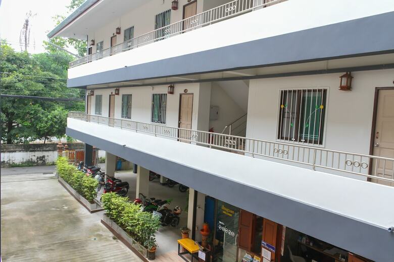 Hotel Dp House