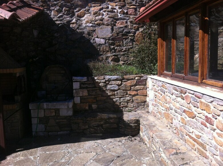 House With 2 Bedrooms In Vlachokerasia