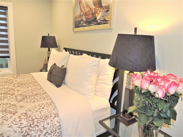 Iresidence In Toronto- Vacation Home