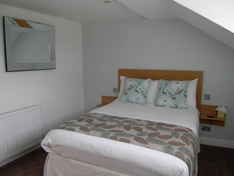 Bed & Breakfast Oakbank House