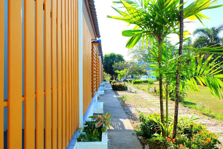 Hotel Baan Fa La Mai Resort
