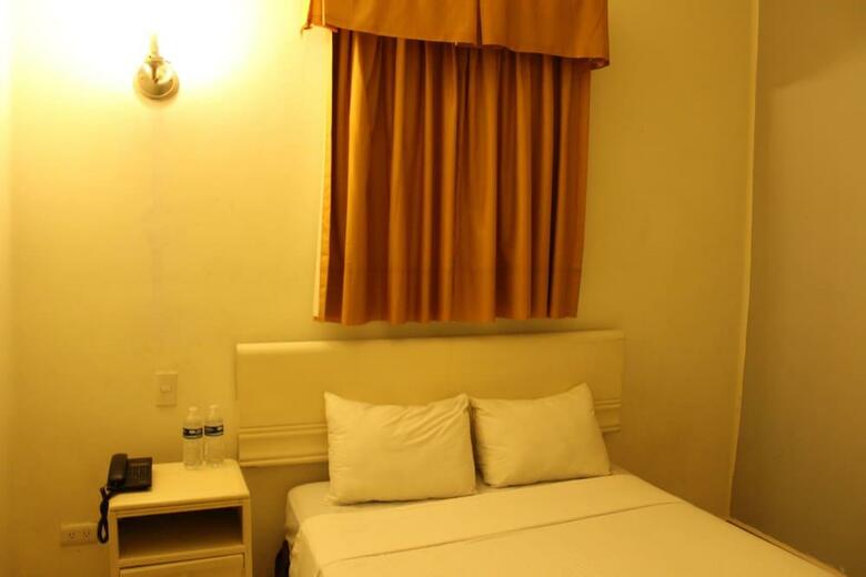 Hotel Plaza Del Arco Express