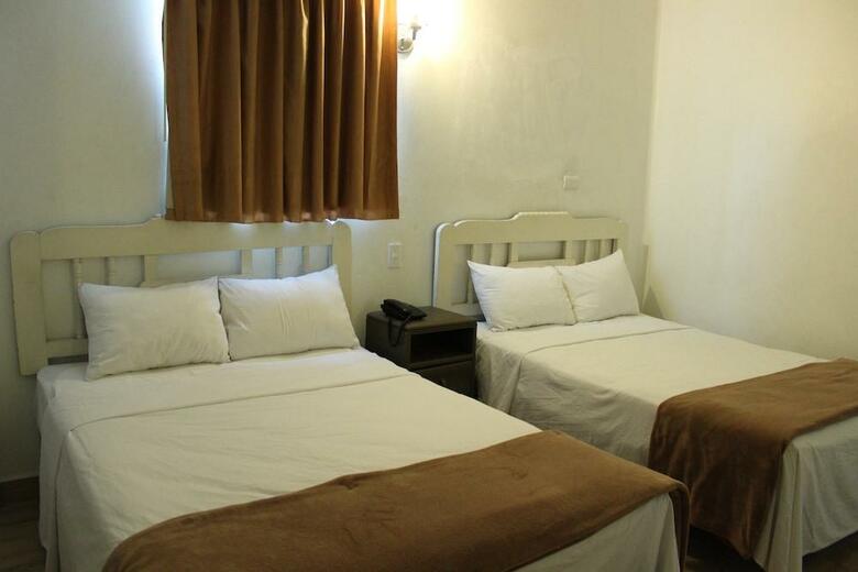 Hotel Plaza Del Arco Express
