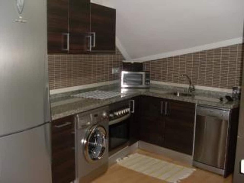 Apartment With One Bedroom In Cand�s