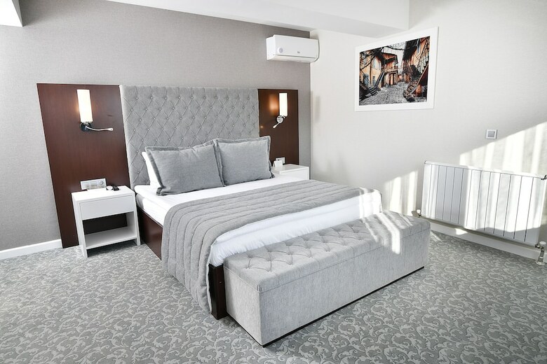 Guvenay Business Hotel