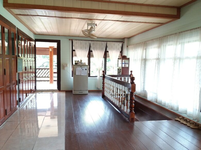 Hotel Green Riverside Homestay