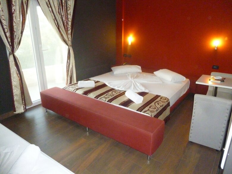 Hotel Red Apple