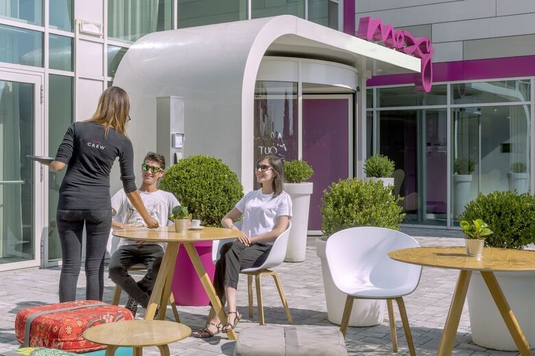 Posada Moxy Milan Linate Airport