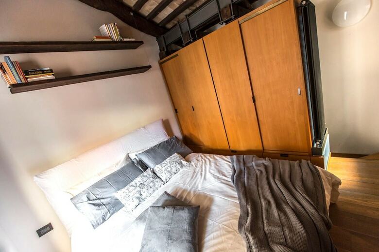 Grand Canal Design Apartment R&r