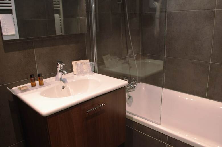 Hotel H�tel Villa Les Bains