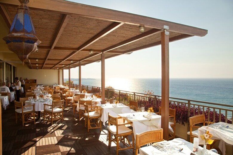 Rhodes Bay Hotel & Spa