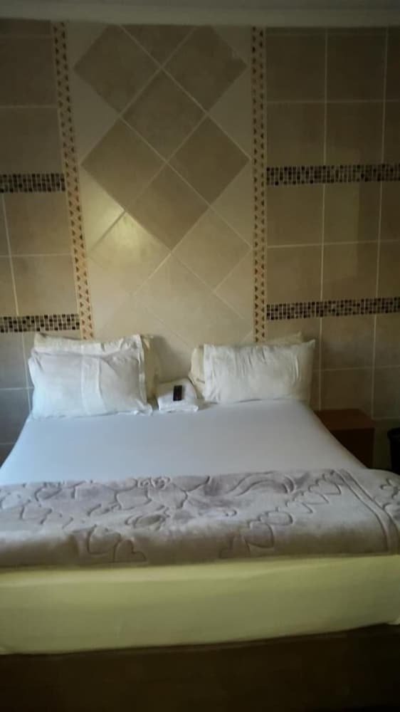 Posada Legacy Guest Lodge