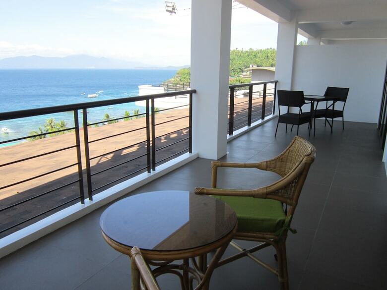 Hotel Manarra Seaview Resort