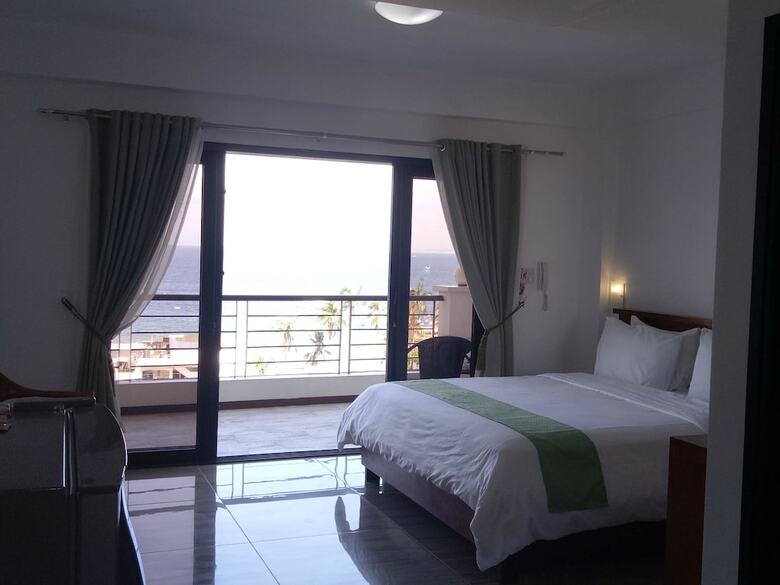 Hotel Manarra Seaview Resort