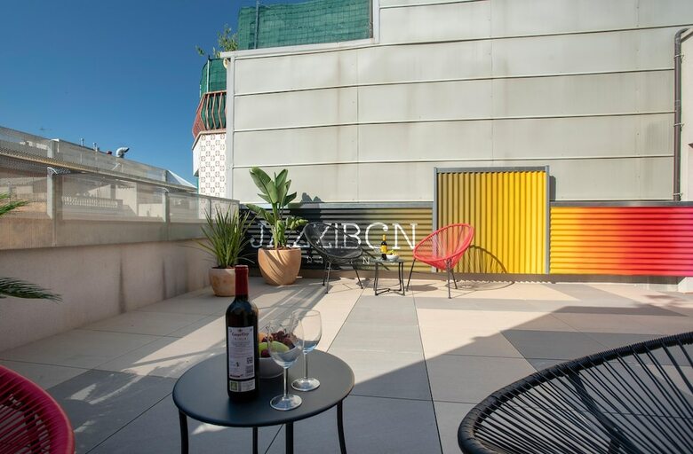 Habitat Apartments Hot Jazz