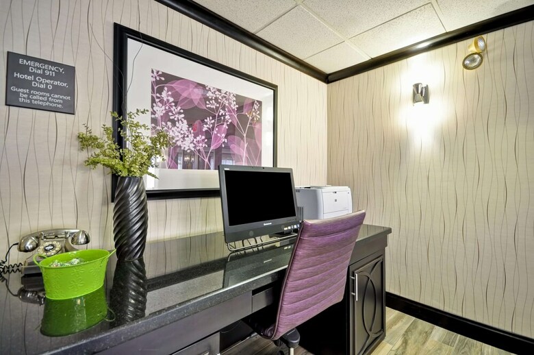 Hotel Hampton Inn Kansas City-airport