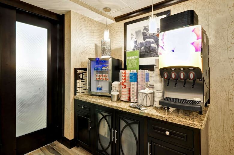 Hotel Hampton Inn Kansas City-airport