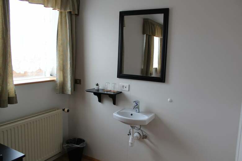 Hotel L�ns� Guesthouse
