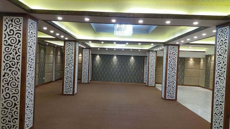 Hotel The Lindsay Cheu Den