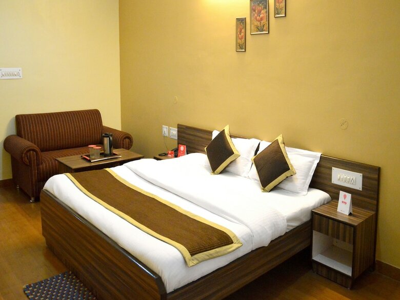 Oyo 6012 Hotel Rockwell