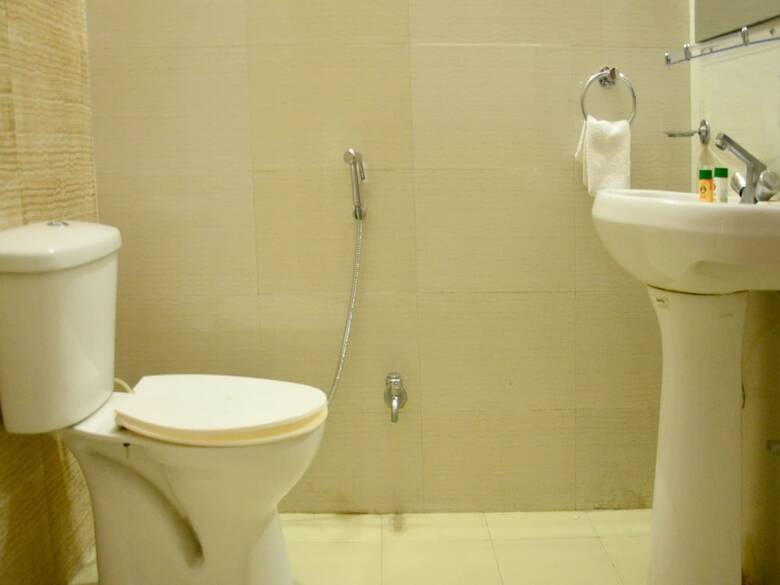 Oyo 6012 Hotel Rockwell