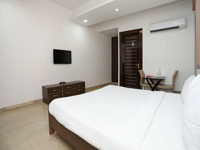 Hotel Oyo Flagship 184 Spice Mall