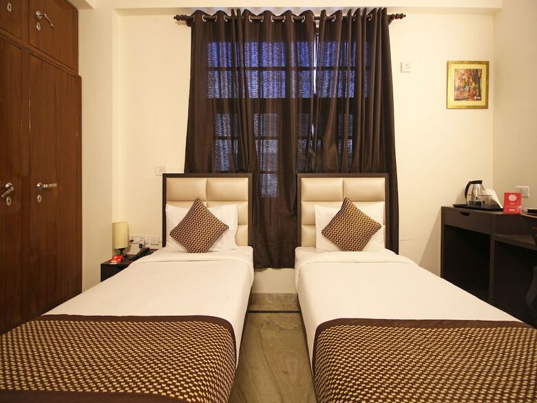 Hotel Oyo 2895 Cosy Tree Rooms